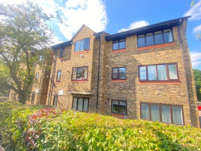Chiltern View Road, Nijinsky House, UB8