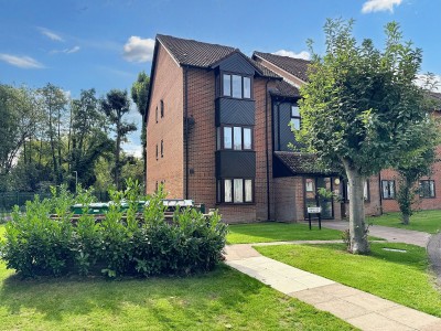 Amberley Way, Uxbridge, UB10