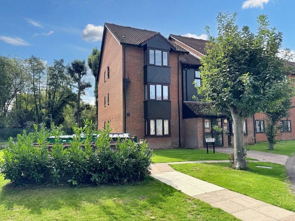 Amberley Way