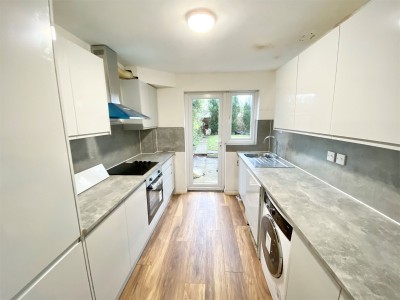 Brambles Farm Drive, Uxbridge, UB10