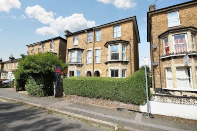 View Full Details for 37 The Greenway, Uxbridge, UB8